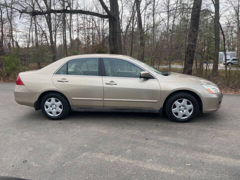 2006 Honda Accord for sale at MEEK MOTORS in Powhatan VA