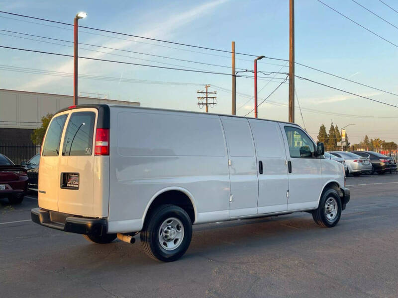 2020 Chevrolet Express 2500