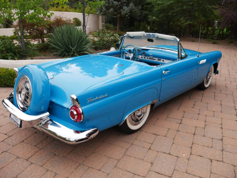 1956 Ford Thunderbird