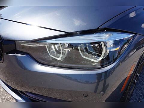 2018 BMW 3 Series 330i