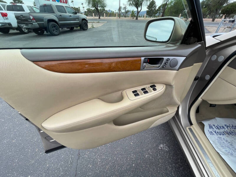 2005 Lexus ES 330