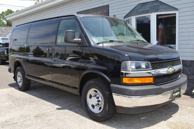 2018 Chevrolet Express 2500