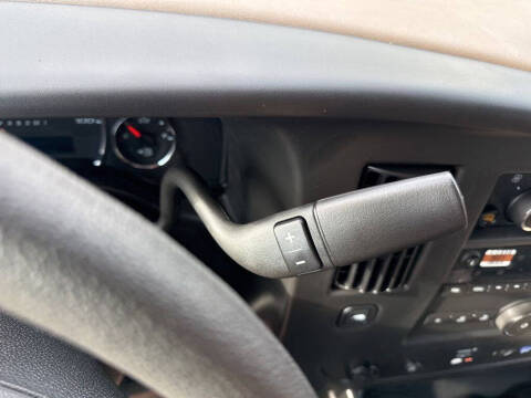 2025 Chevrolet Express 2500