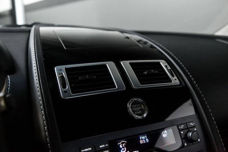 2007 Aston Martin V8 Vantage