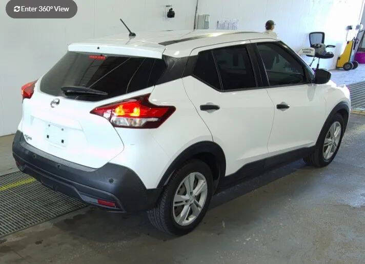 2020 Nissan Kicks S