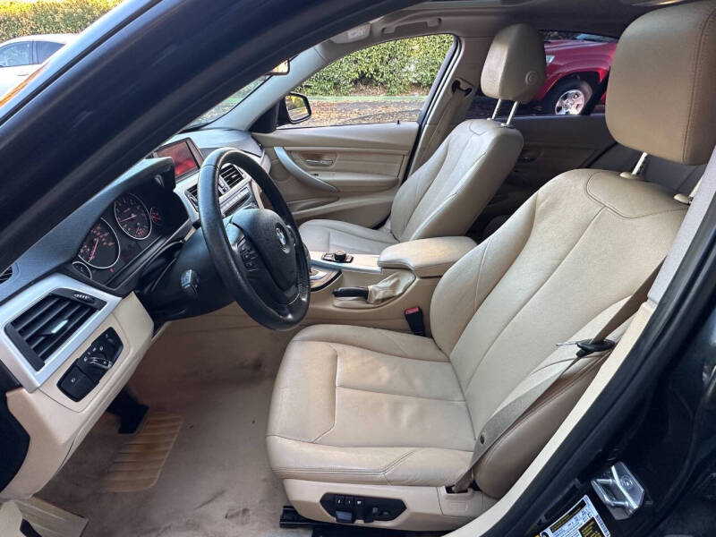 2015 BMW 3 Series 320i