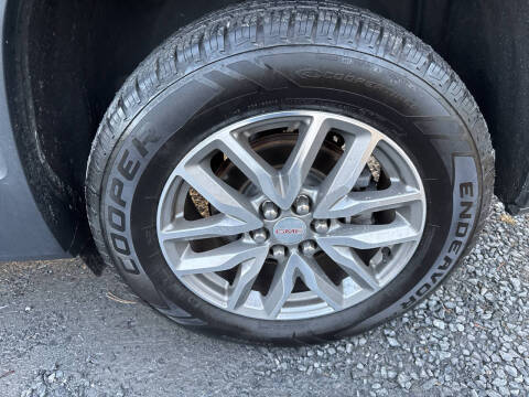 2017 GMC Acadia SLE-2