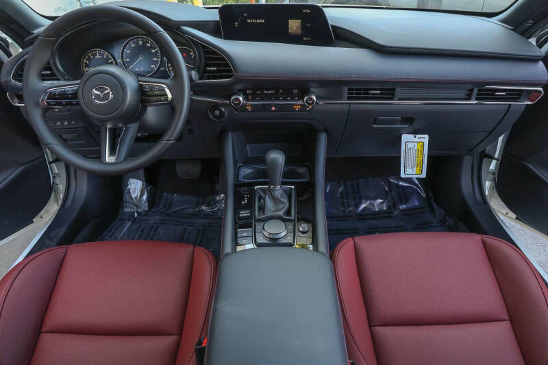 2026 Mazda Mazda3 Hatchback 2.5 S Carbon Edition