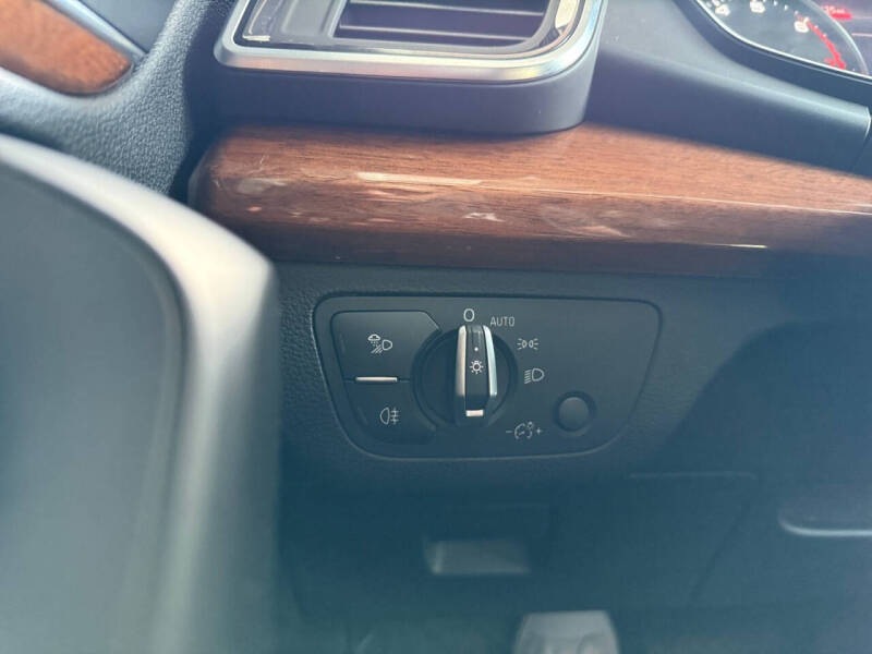 2022 Audi Q5 quattro S line Premium 45 TFSI