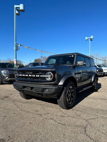 2021 Ford Bronco for sale at R&R Car Company in Mount Clemens MI