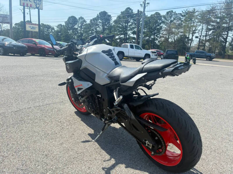 2019 Yamaha MT-10