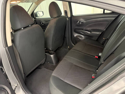 2017 Nissan Versa 1.6 S