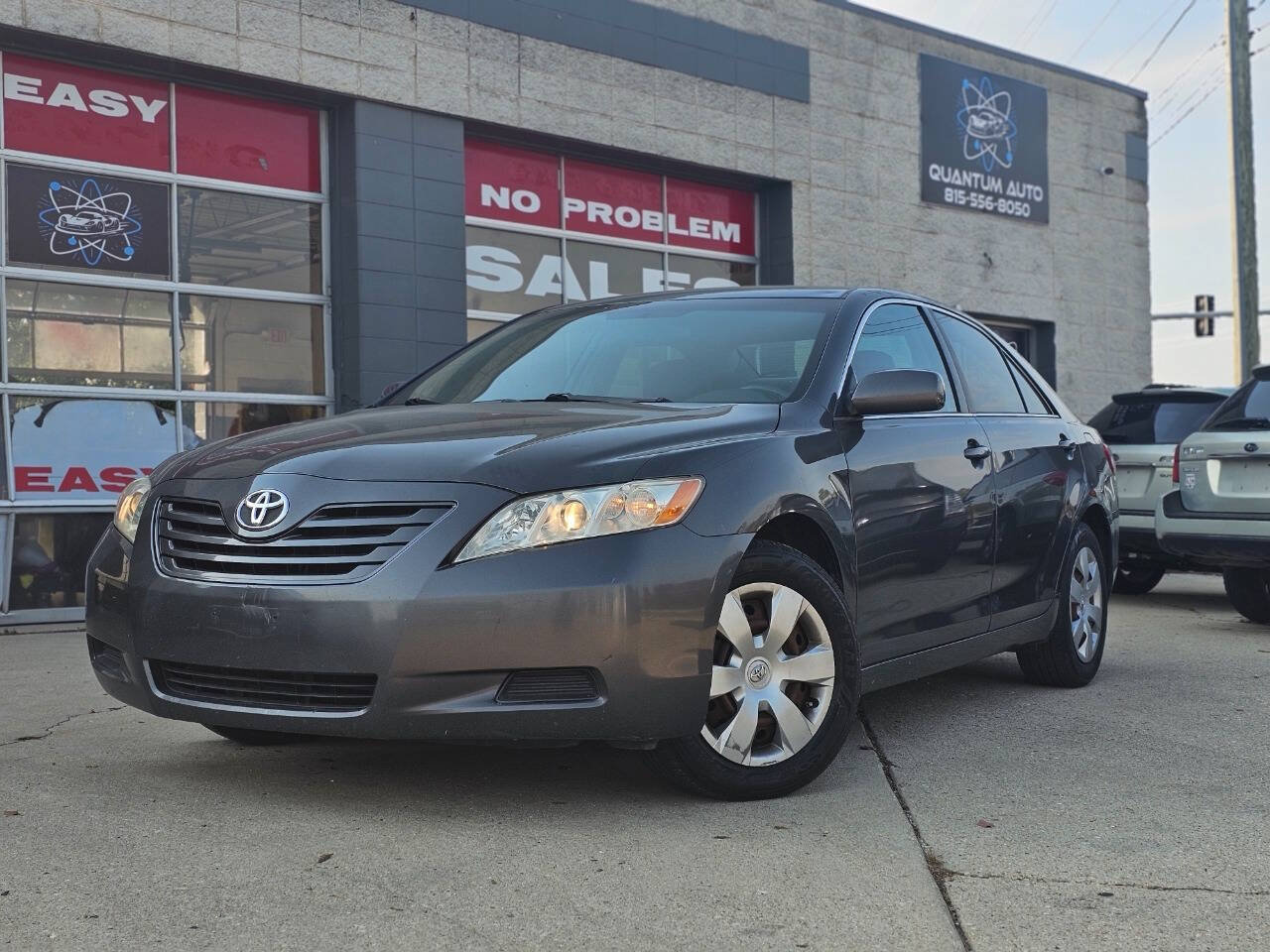 2008 Toyota Camry for sale at Quantum Auto Co in Plainfield, IL