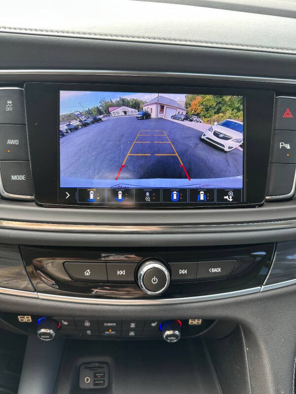 2021 Buick Enclave Essence