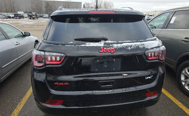 2023 Jeep Compass (Red) Edition
