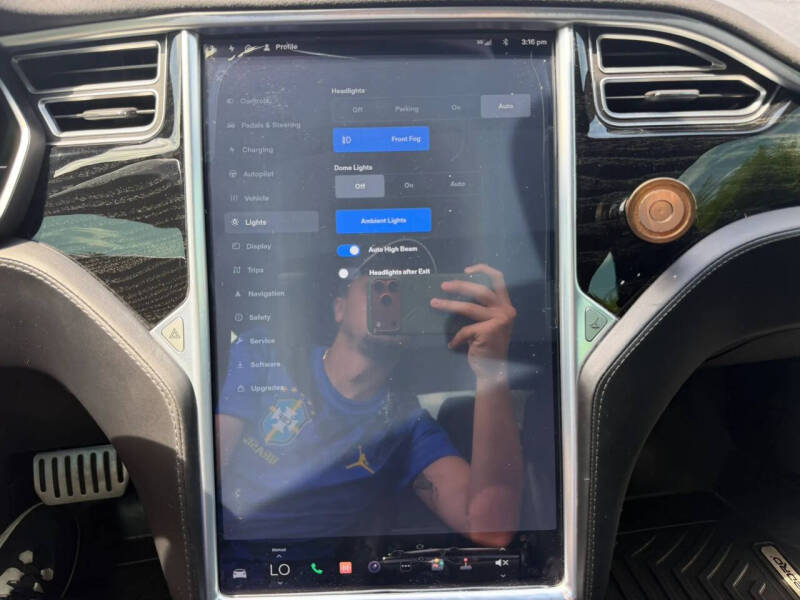 2016 Tesla Model S
