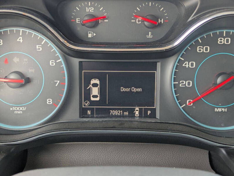 2018 Chevrolet Cruze LS Auto