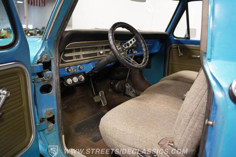1967 Ford F-100