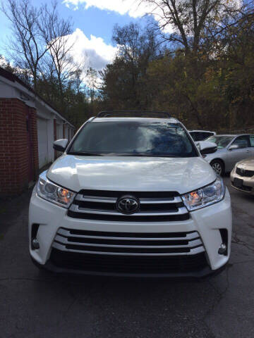 2019 Toyota Highlander for sale at CAR FACTORY OF CLARENCE in Clarence NY
