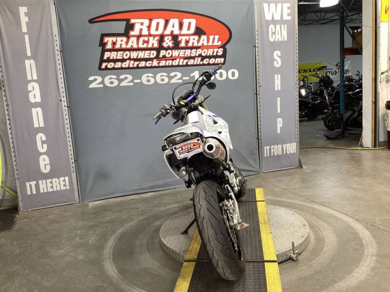 2020 Suzuki DR-Z400SM