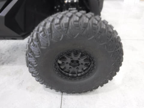 2024 Can-Am Maverick R