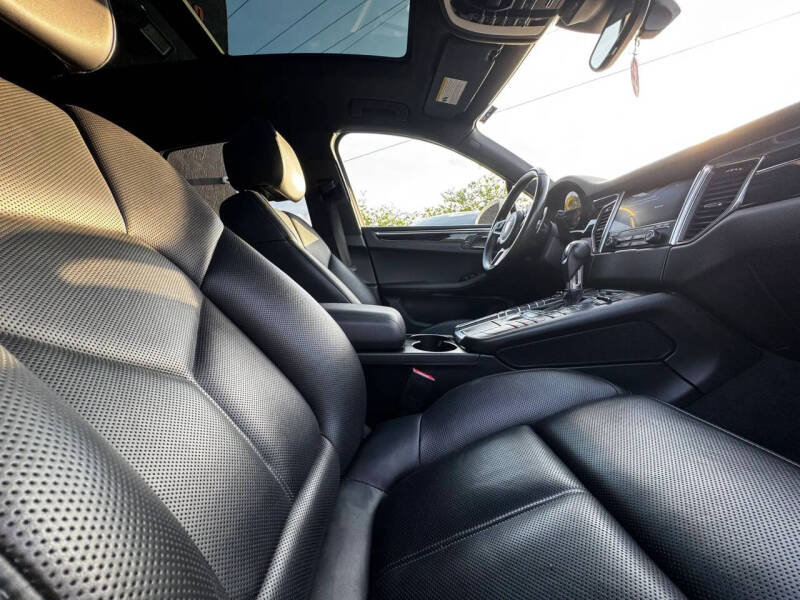 2017 Porsche Macan S