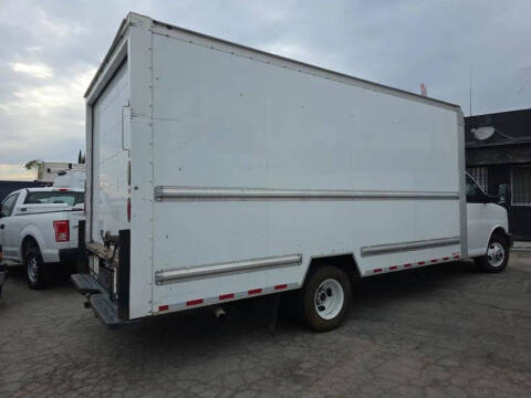 2016 GMC Savana 3500