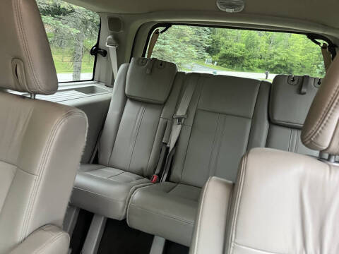 2017 Lincoln Navigator Select