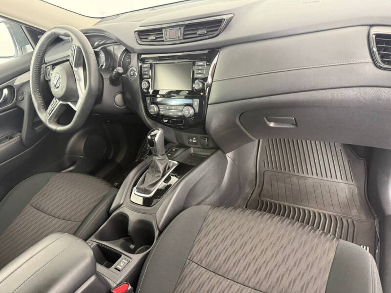 2020 Nissan Rogue