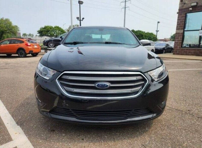 2015 Ford Taurus for sale at Oak Park Auto Sales in Oak Park MI