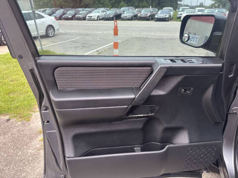 2013 Nissan Titan SV