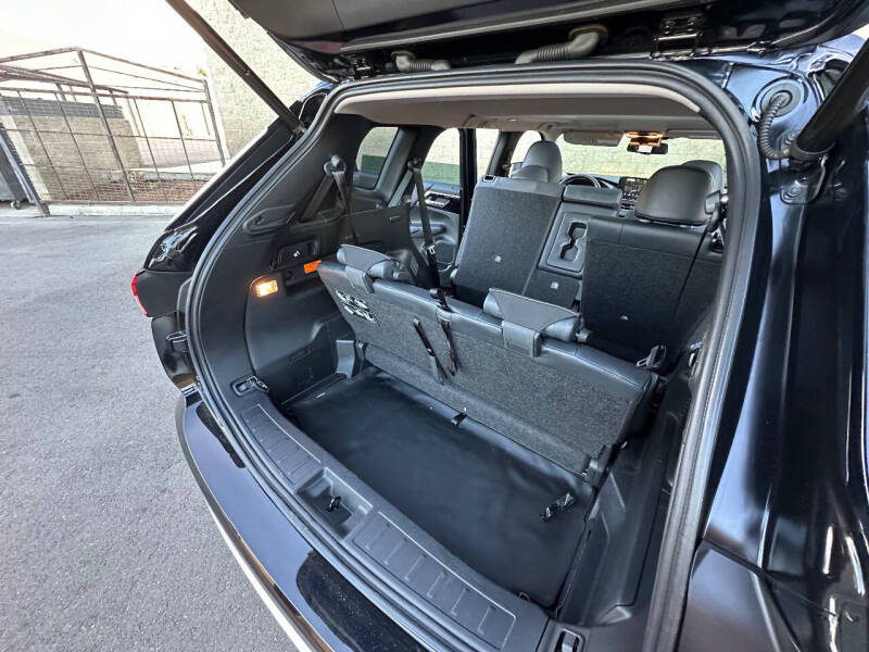 2023 Mitsubishi Outlander PHEV SE