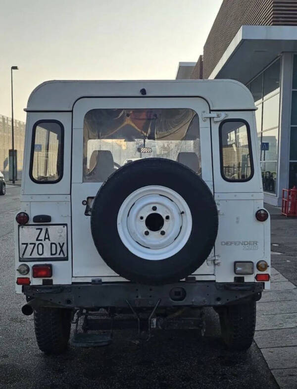 1999 Land Rover Defender