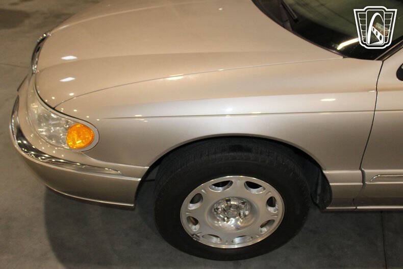 1999 Lincoln Continental