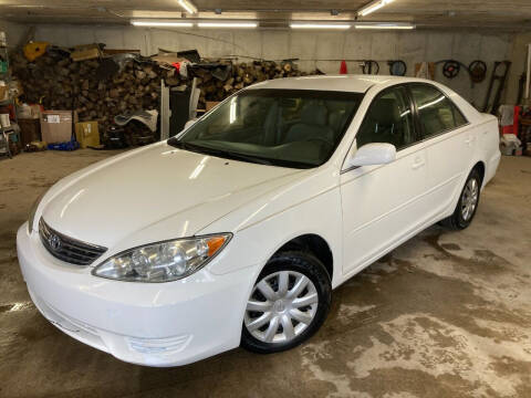 2005 Toyota Camry for sale at K2 Autos in Holland MI