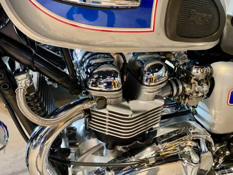 2002 Triumph Bonneville