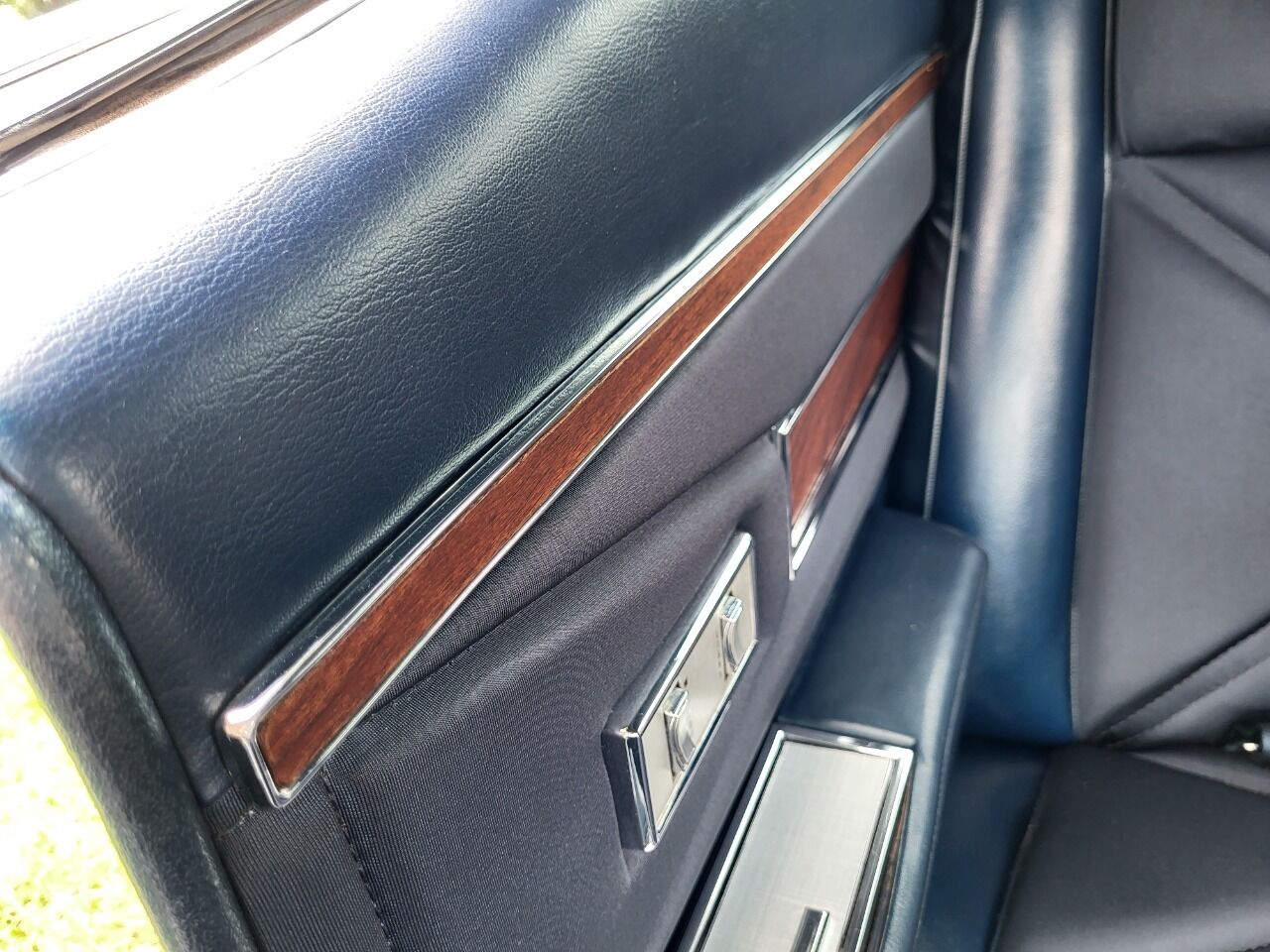 1971 Lincoln Continental 220