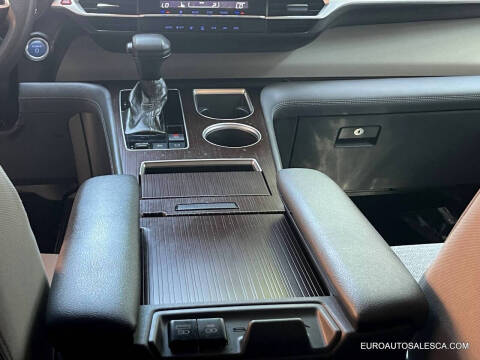 2021 Toyota Sienna LE 8-Passenger