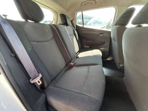 2015 Nissan LEAF