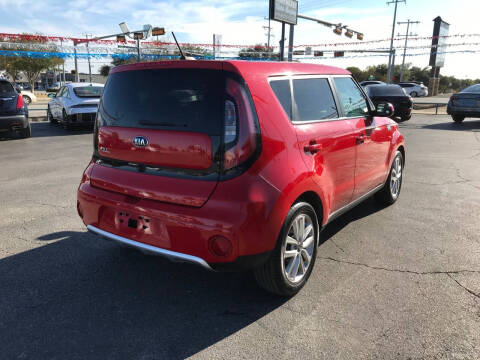 2018 Kia Soul +