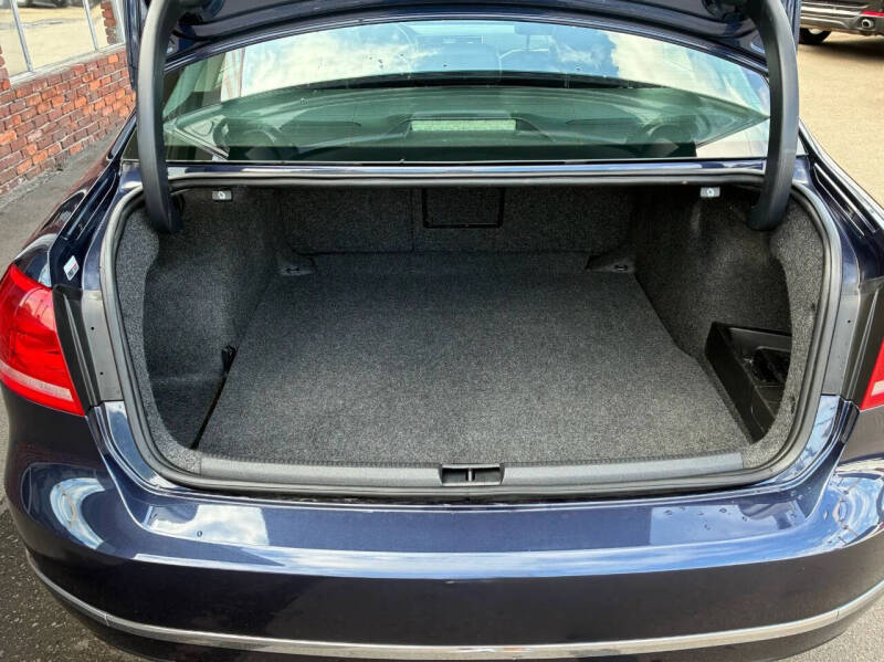 2013 Volkswagen Passat TDI SEL Premium