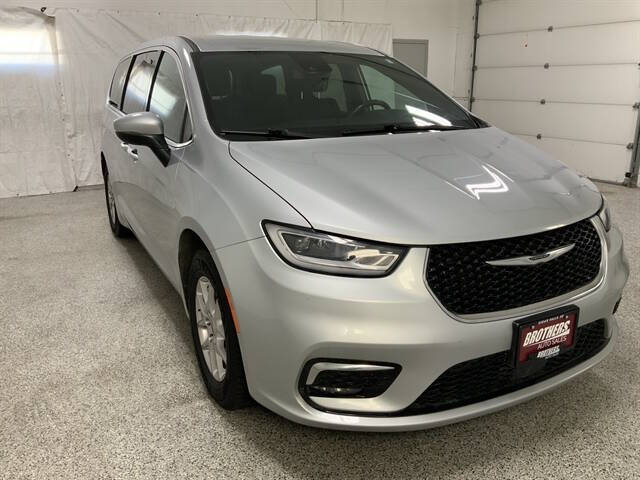 2023 Chrysler Pacifica Touring