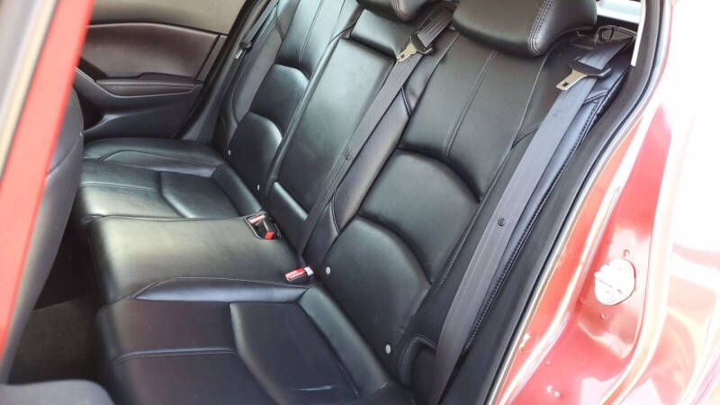 2018 Mazda MAZDA3 Touring