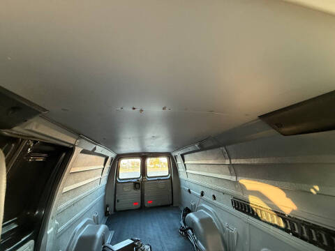 2009 Ford E-Series E-350 SD