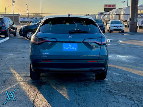2025 Honda HR-V LX