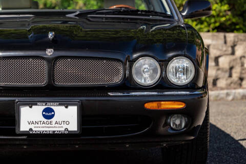 2000 Jaguar XJR