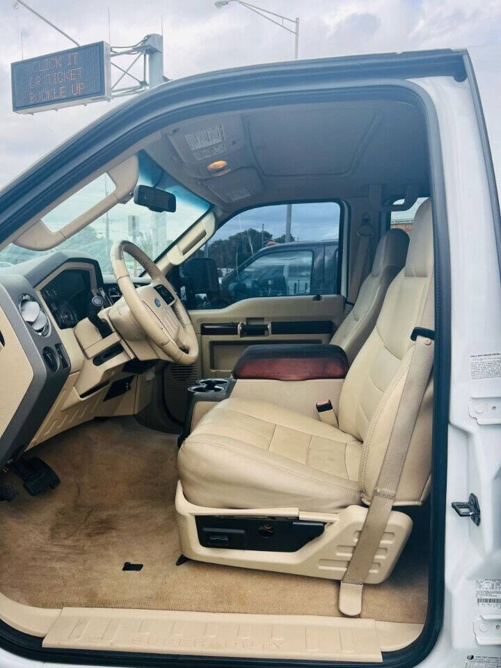 2009 FORD F-450 Pickup - $27,950