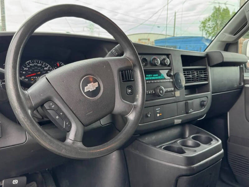 2017 Chevrolet Express 2500