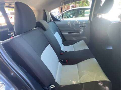 2014 Toyota Prius c