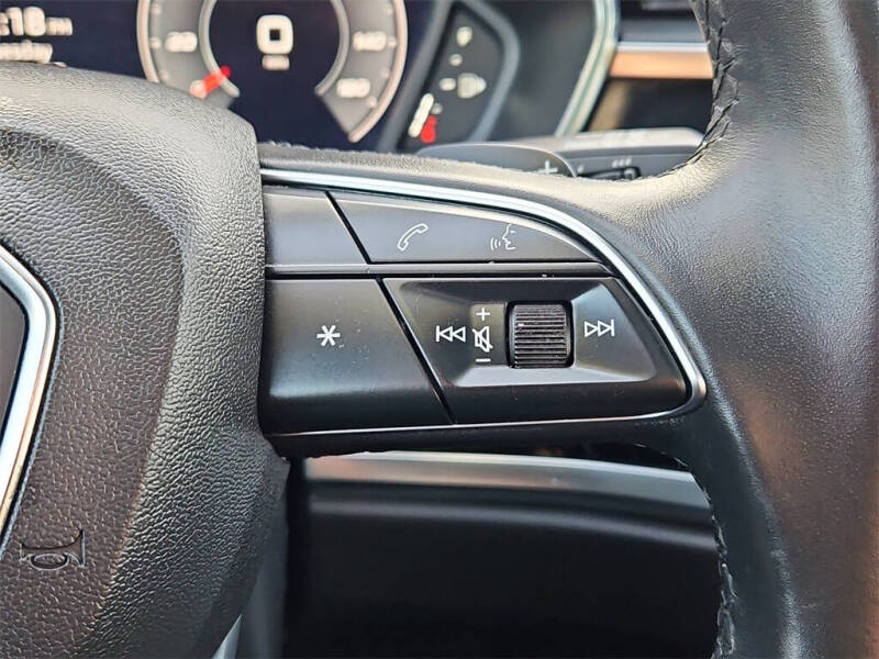 2021 Audi Q3 quattro S line Prem Plus 45 TFSI